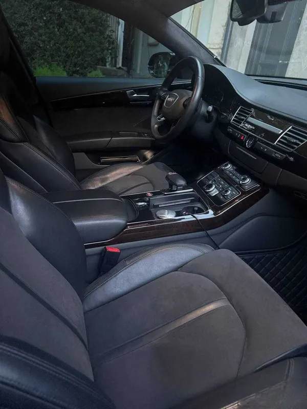 AUDI A8 (D4) 4.2 FSI Long Quattro 2012г.в. 4 AUDI A8 (D4) 4.2 FSI Long Quattro 2012г.в. 4