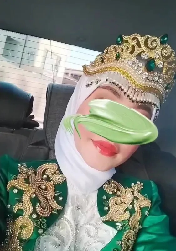 ansanbil kelinlar uchun fatasi komplekt bilan 2