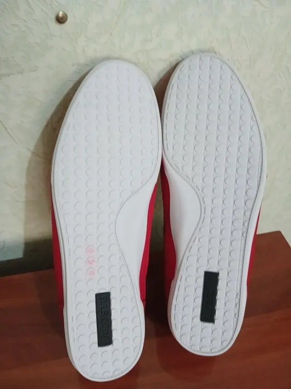 Красовка LACOSTE жуда мустаҳкам США 7 Красовка LACOSTE жуда мустаҳкам США 7