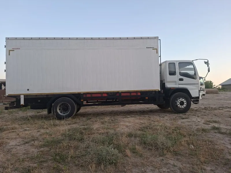 Katta Isuzu sotiladi 2