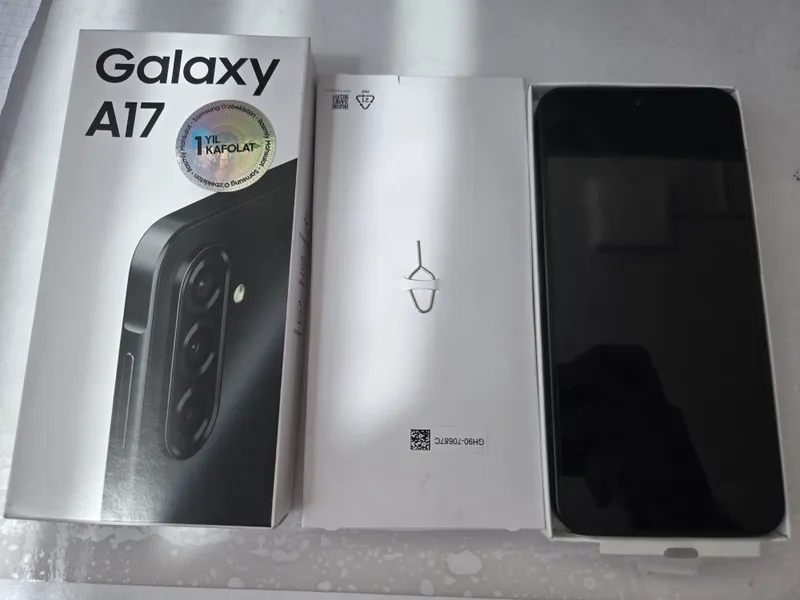 Смартфон Galaxy A17 6/128GB Black