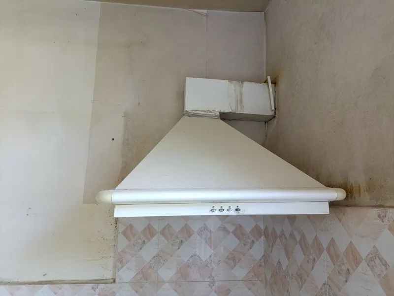 Кухонная вытяжка 1