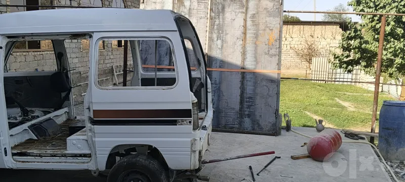 Damas orqa krilo 4 Damas orqa krilo 4