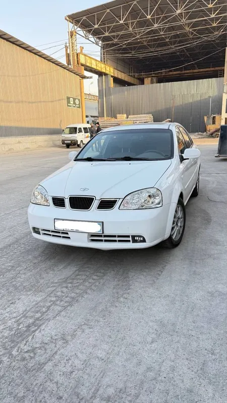 Sotiladi Lacetti optra 1.6