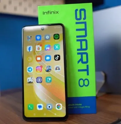 Sotiladi (Продаю) Infinix Smart 8 Sotiladi (Продаю) Infinix Smart 8