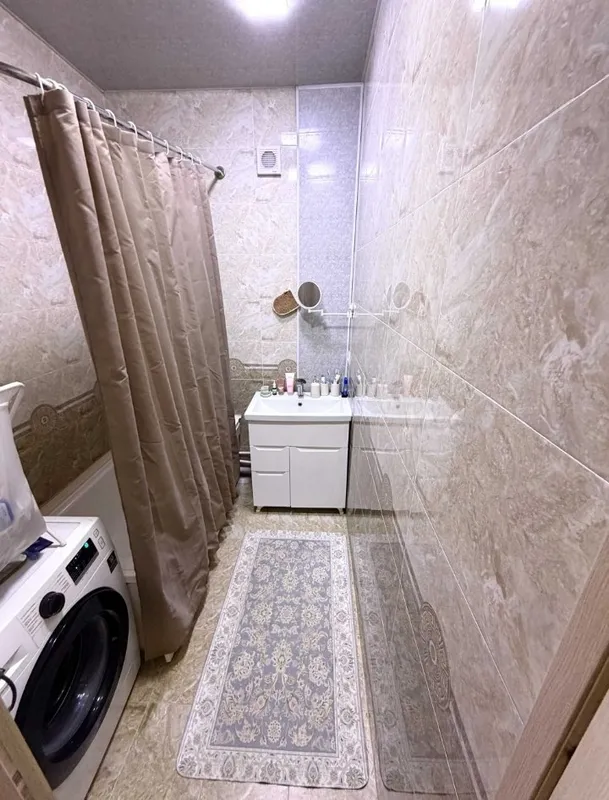 3-комнатная квартира, 72 м², Мирабод 8