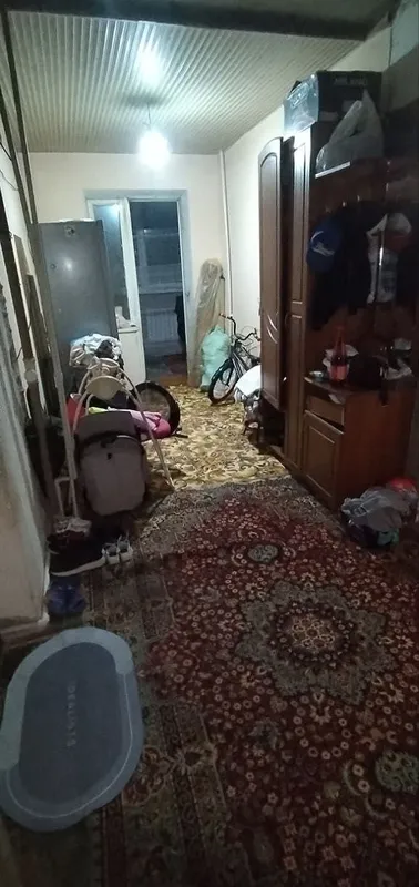 Yangiyo‘l markazida 4 xonaga qayta rejalashtirilgan 3 xonali shaxsiy kvartira 10 Yangiyo‘l markazida 4 xonaga qayta rejalashtirilgan 3 xonali shaxsiy kvartira 10