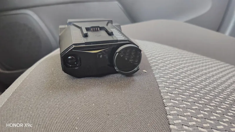 Antiradar 9700s yangi 2 oy ishlatilgan videoregistratorli — фото 2