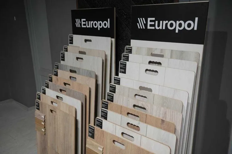 Laminat va tarket arzon sifatli narxlarda