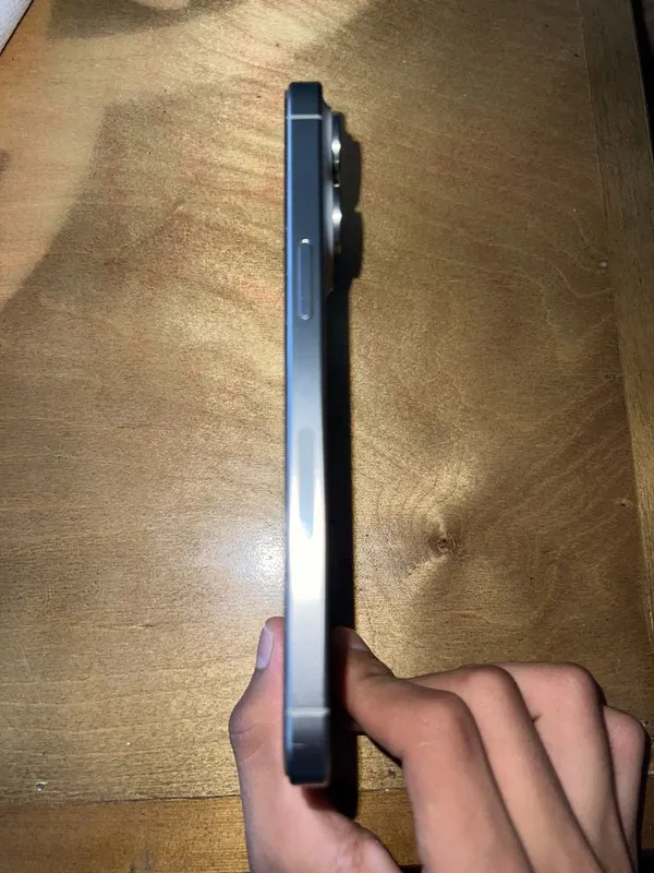 Iphone 15 Pro Max — фото 1