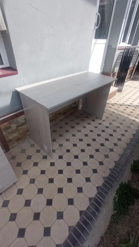 Stol,tumba kamud sotiladi. 1 Stol,tumba kamud sotiladi. 1