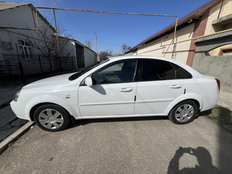 Chevrolet Lacetti 1.8 L — фото 2