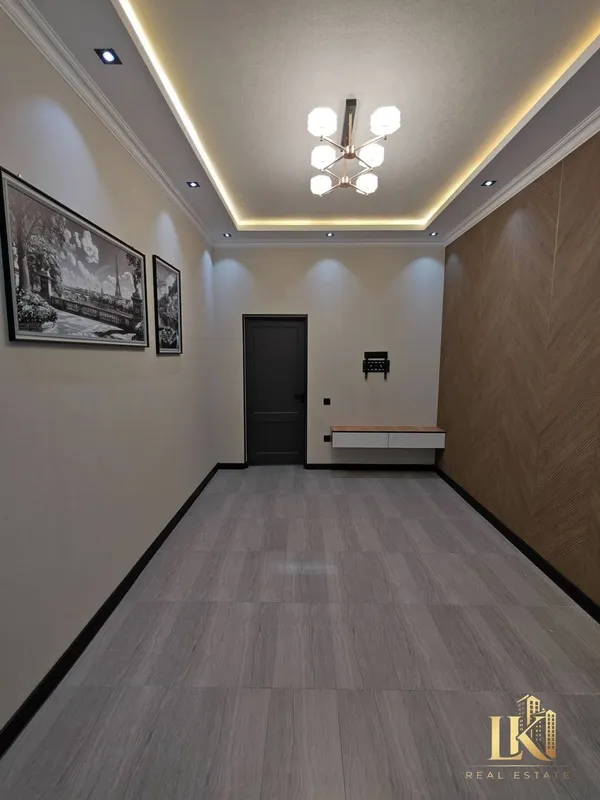 3 xonali kvartira sotiladi, 70 m², 2/8, Yashnobod tumani 9