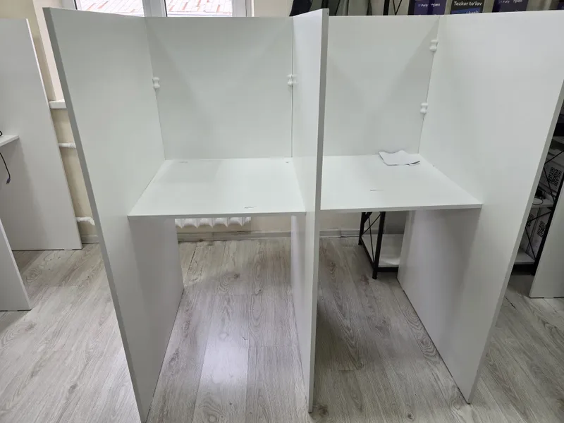 Call-markaz stollari sotiladi (20 dona) 2 Call-markaz stollari sotiladi (20 dona) 2