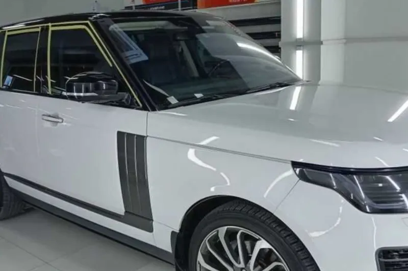 RANGE ROVER лобовое стекло