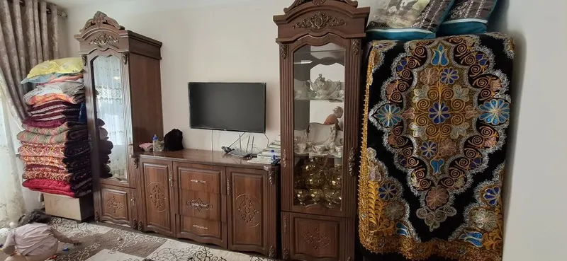 Karandash mebel sotiladi srochni