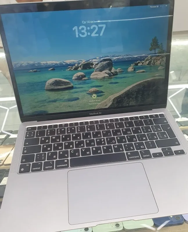 Macbook Air M1 . 1 Macbook Air M1 . 1