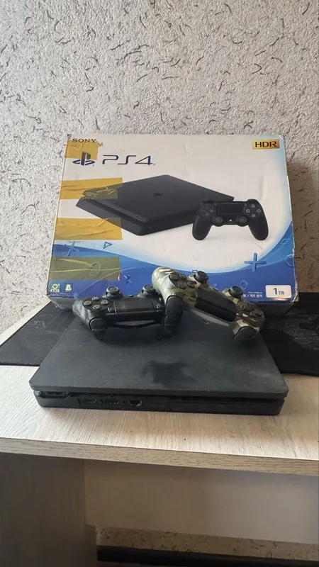 PlayStation 4 Slim — фото 1