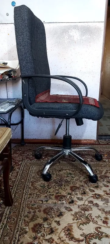 Продам офисное кресло. 2 Продам офисное кресло. 2