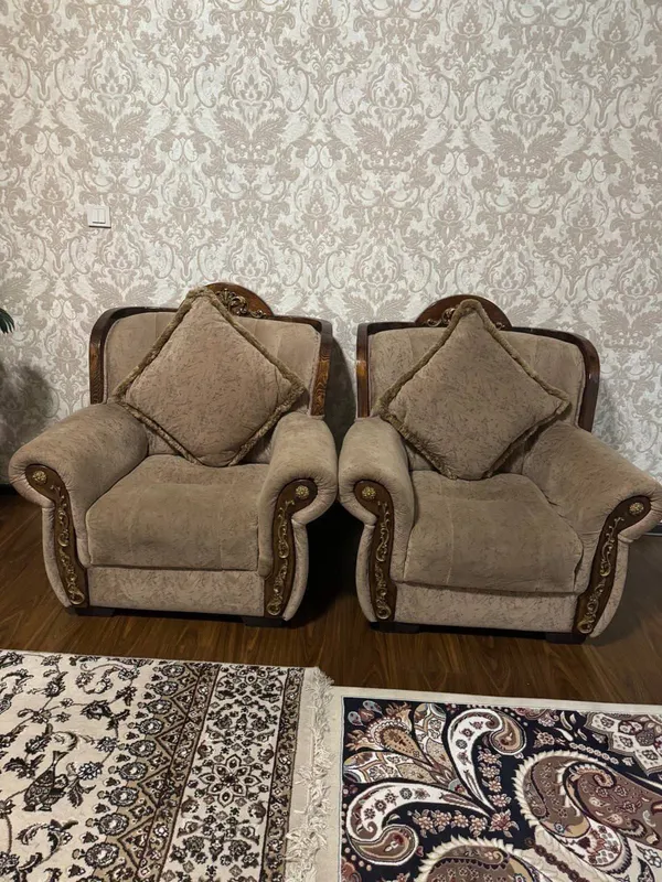Divan kreslo bilan 2 Divan kreslo bilan 2