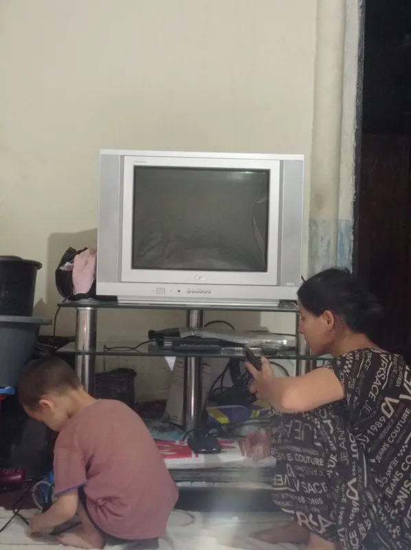 Televizor orqasi bori eski yaxwi ko'rsatvodi Original LG FLATRON 51duy 4 Televizor orqasi bori eski yaxwi ko'rsatvodi Original LG FLATRON 51duy 4