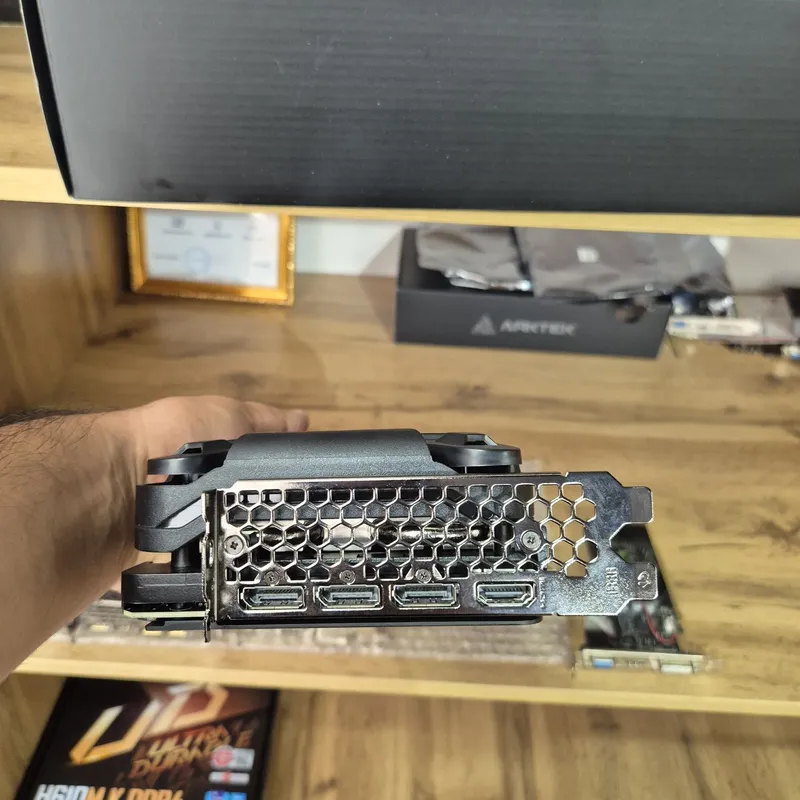 Videokarta Rtx 3070 8gb 4 Videokarta Rtx 3070 8gb 4