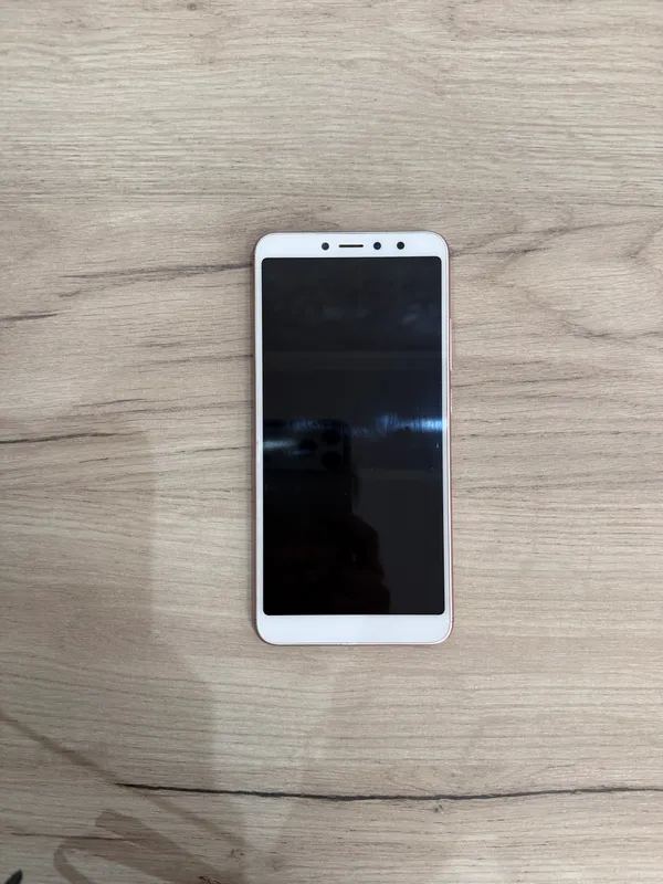 Redmi s2 / arzon telefon sotiladi 2 Redmi s2 / arzon telefon sotiladi 2