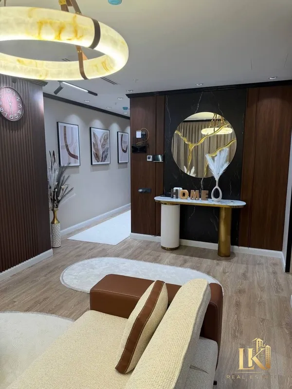 Продаётся 2-комнатная квартира в ЖК Piramit Tower с авторским ремонтом и видом на Ташкент Сити 3