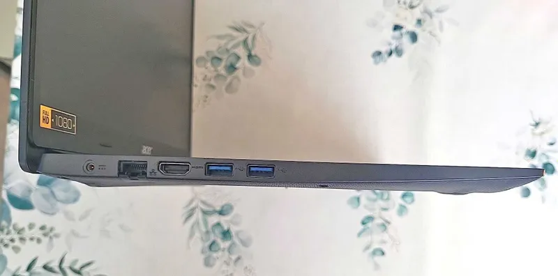 Acer Aspire A315-57G, core-i5_10gen, 8/500, 15,6", GeForce MX330 4 Acer Aspire A315-57G, core-i5_10gen, 8/500, 15,6", GeForce MX330 4