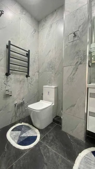 Yevroremontli 2 xonali kvartira sotiladi 6