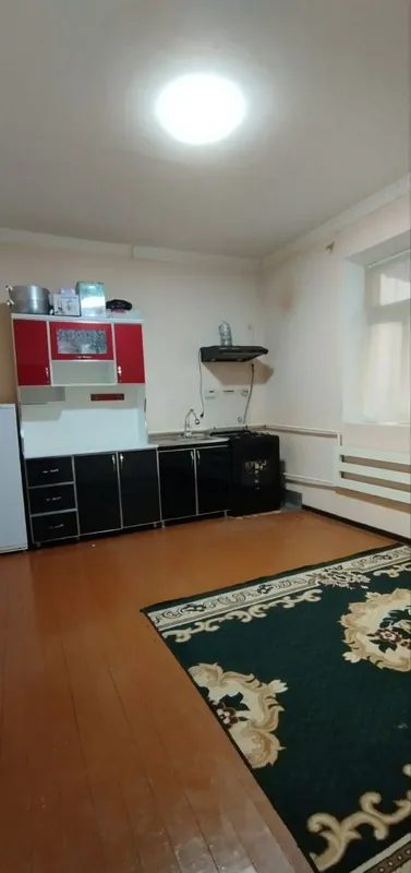 В центре Зомина продаётся дом на 6 сотках, 4 комнаты 4