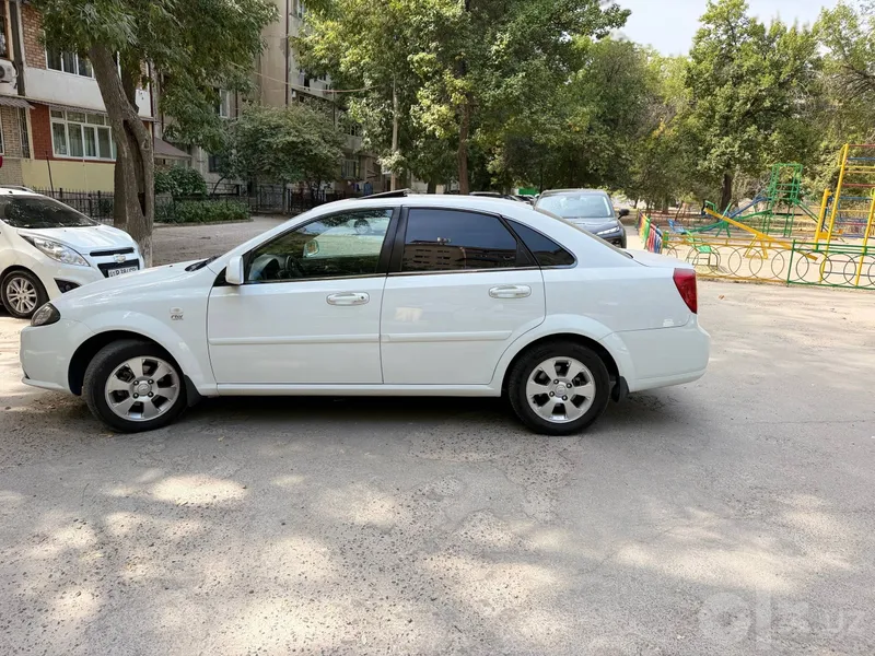 Chevrolet Gentra 3-pozitsiya 1 Chevrolet Gentra 3-pozitsiya 1