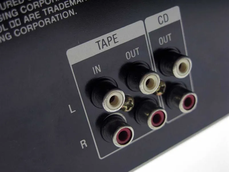 Sony TXD-RE210 — это комбинированное устройство 3