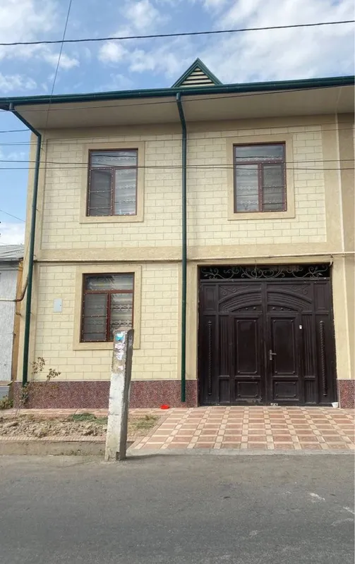 Срочно продаю свой дом в центре города. Uy sotiladi shahar markazida.