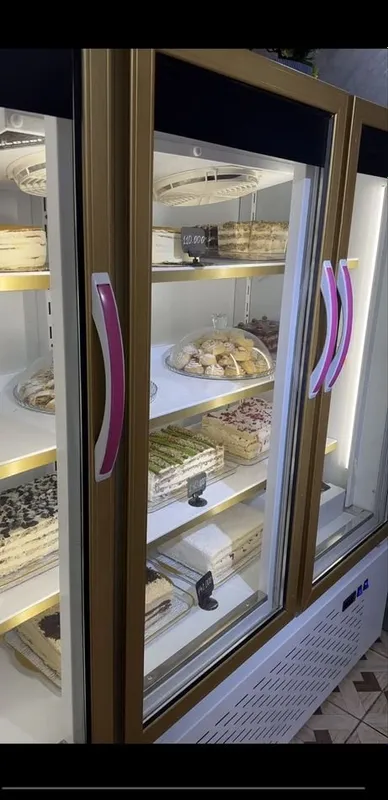 Срочно продаётся морозильная витрина 2 Срочно продаётся морозильная витрина 2
