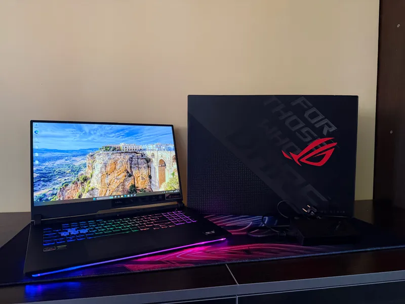Asus Rog Strix G713 — фото 1
