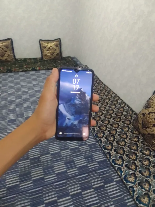 REDMI 8 состояние отличное, есть IMei-ошибка 2