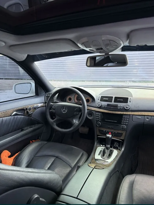 Mercedes Benz W211 6 Mercedes Benz W211 6