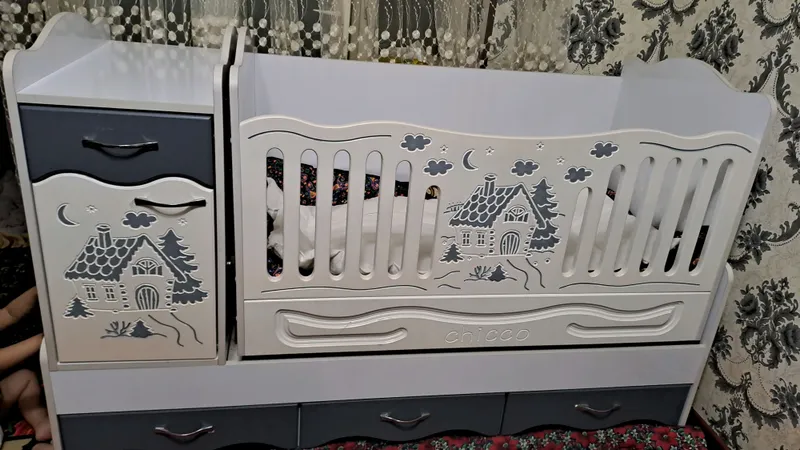 Detskiy divan