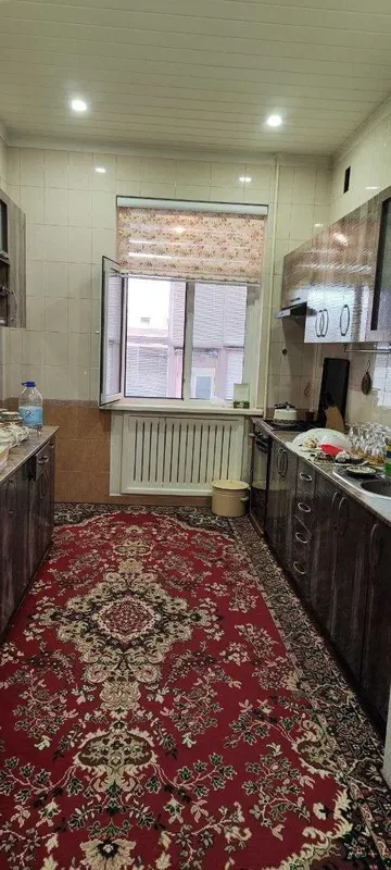 дом 10 соток Яккасарайский район. улица А.Каххара. Тойхона Яккасарай 7