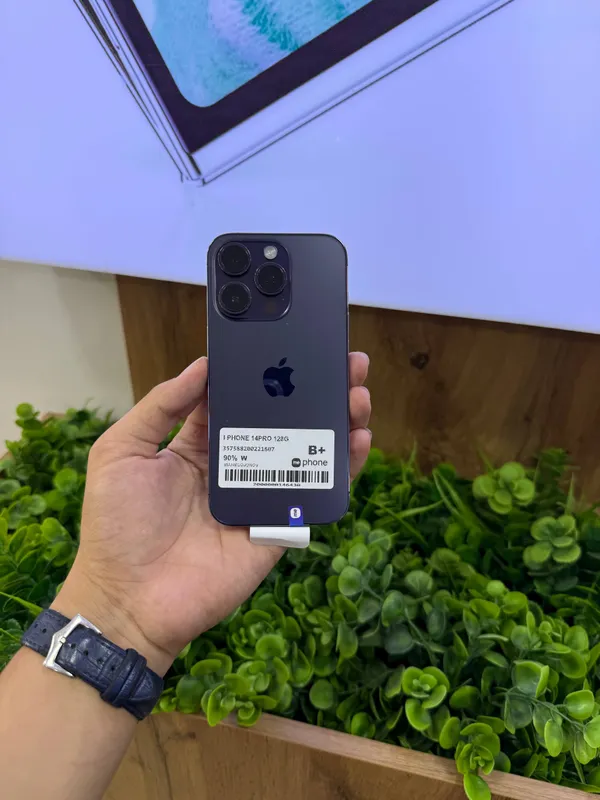 iPhone 14 Pro iPhone 14 Pro