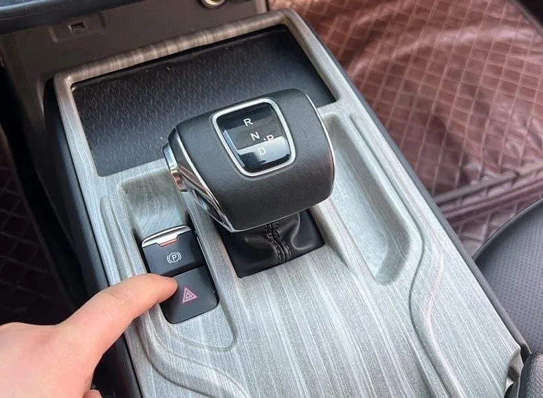 Hongqi eqm5 накладка…