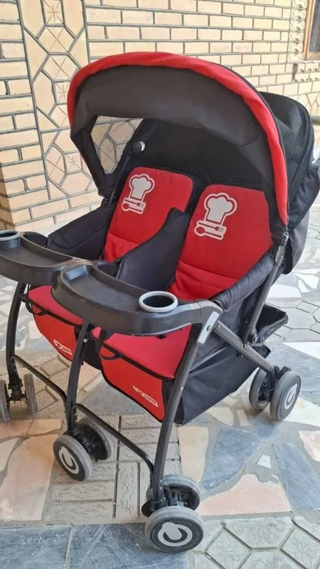 Коляска для близнецов