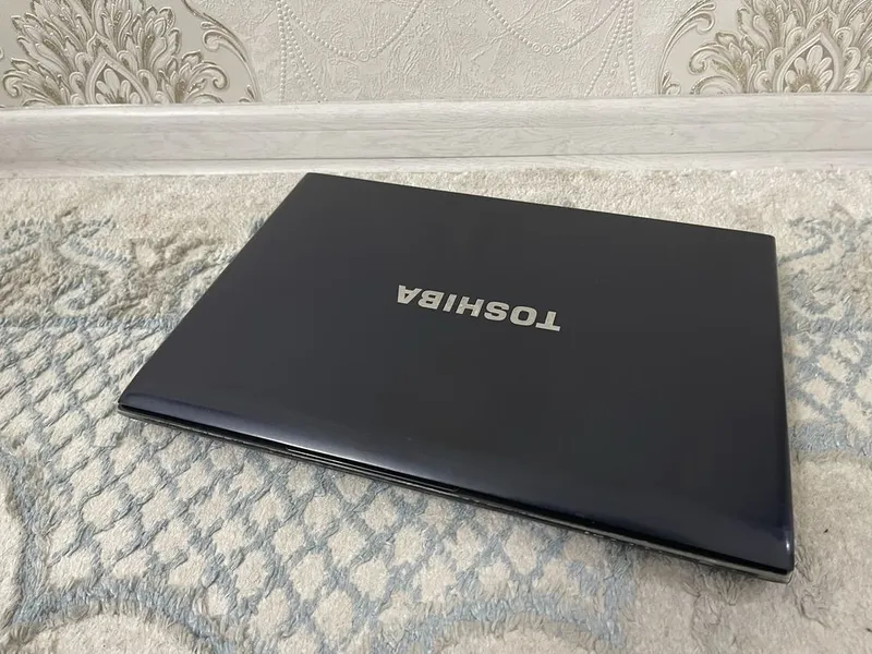 Продам ноутбук Toshiba Satelite r835 — фото 1