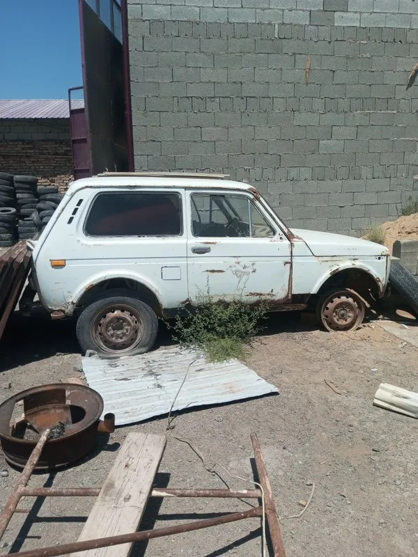 Автомобили на запчати — фото 1