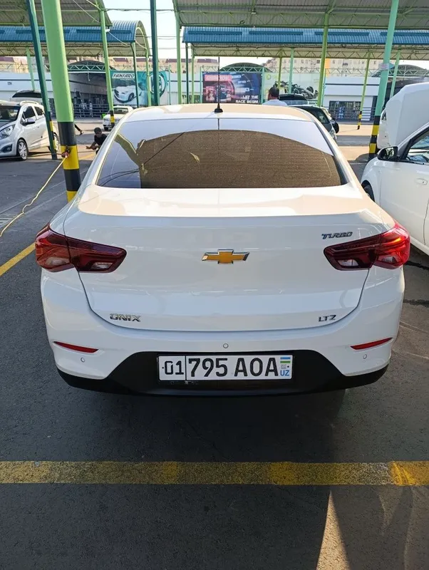 Onix LTZ sotiladi 4