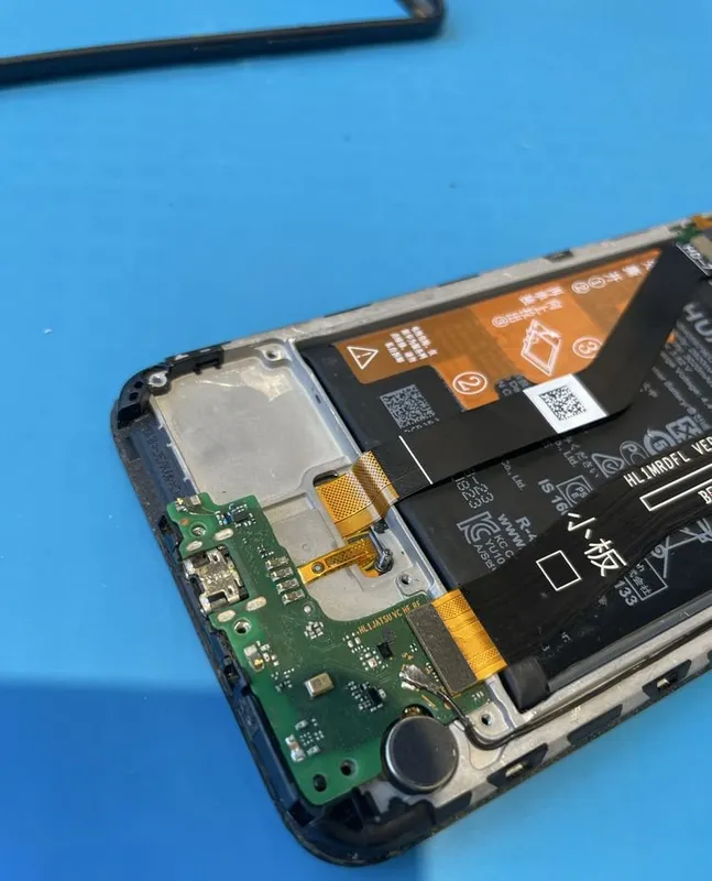 Telefonlarni ta’mirlash / Beruniy 7 Telefonlarni ta’mirlash / Beruniy 7