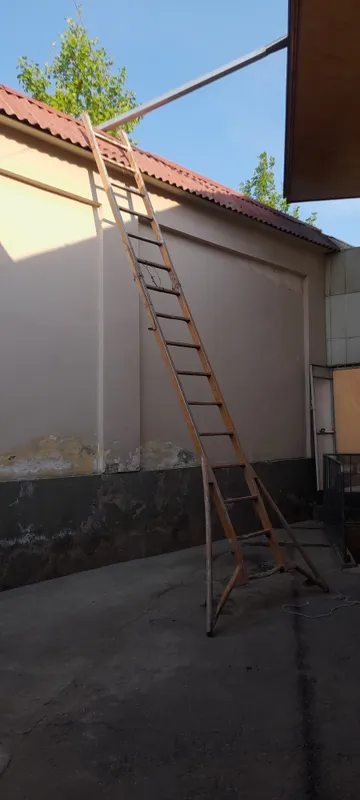 Стремянка продам срочно