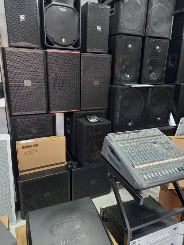 Акустика микшеры усилители Yamaha Behringer Dynacord.