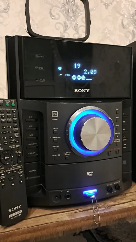 Muzikalniy sentr 4600 watt sotiladi 5 Muzikalniy sentr 4600 watt sotiladi 5